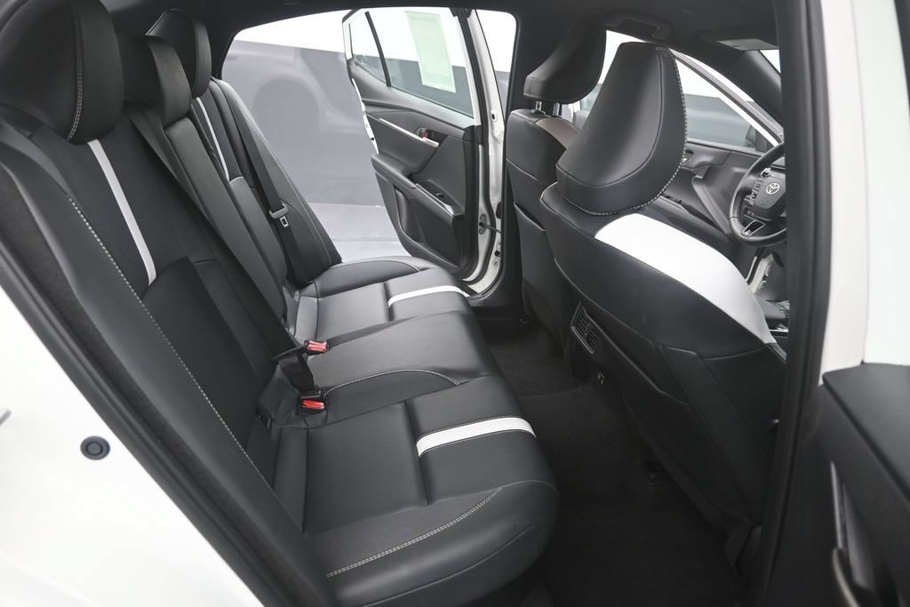 Used 2025 Toyota Camry SE FWD image 23