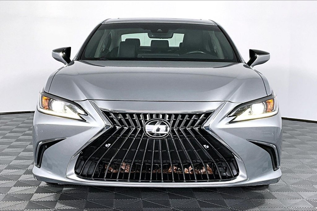Used 2022 Lexus ES 350 w/ Premium Package FWD image 3