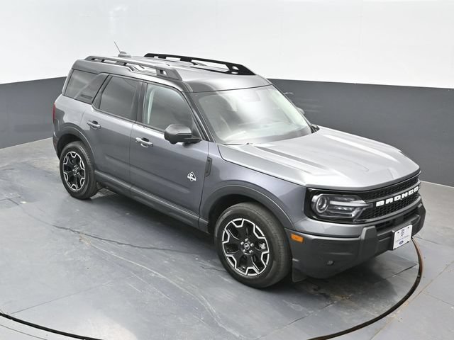 Certified 2025 Ford Bronco Sport Outer Banks w/ Outer Banks Tech Package+ AWD/4WD image 16