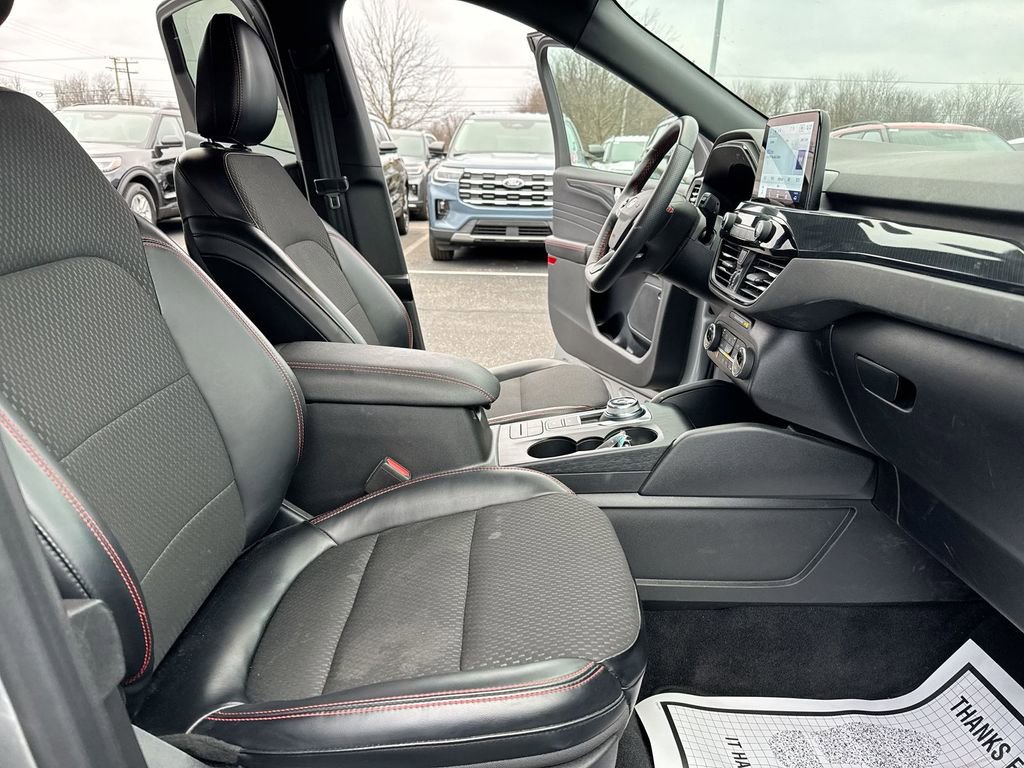 Certified 2024 Ford Escape ST-Line image 21