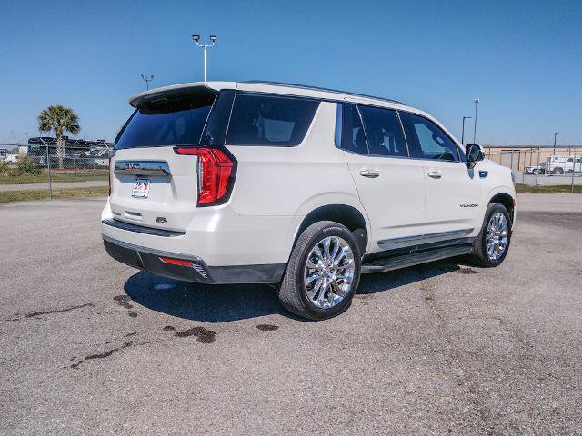 Used 2023 GMC Yukon SLT w/ SLT Luxury Package image 2