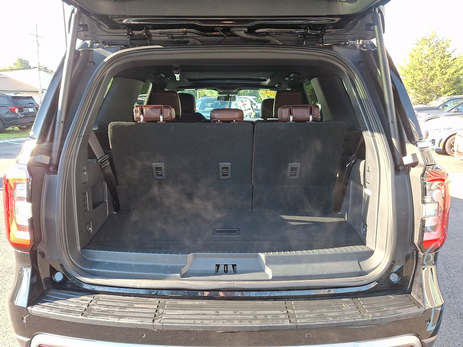 Certified 2024 Ford Expedition Limited AWD/4WD image 31