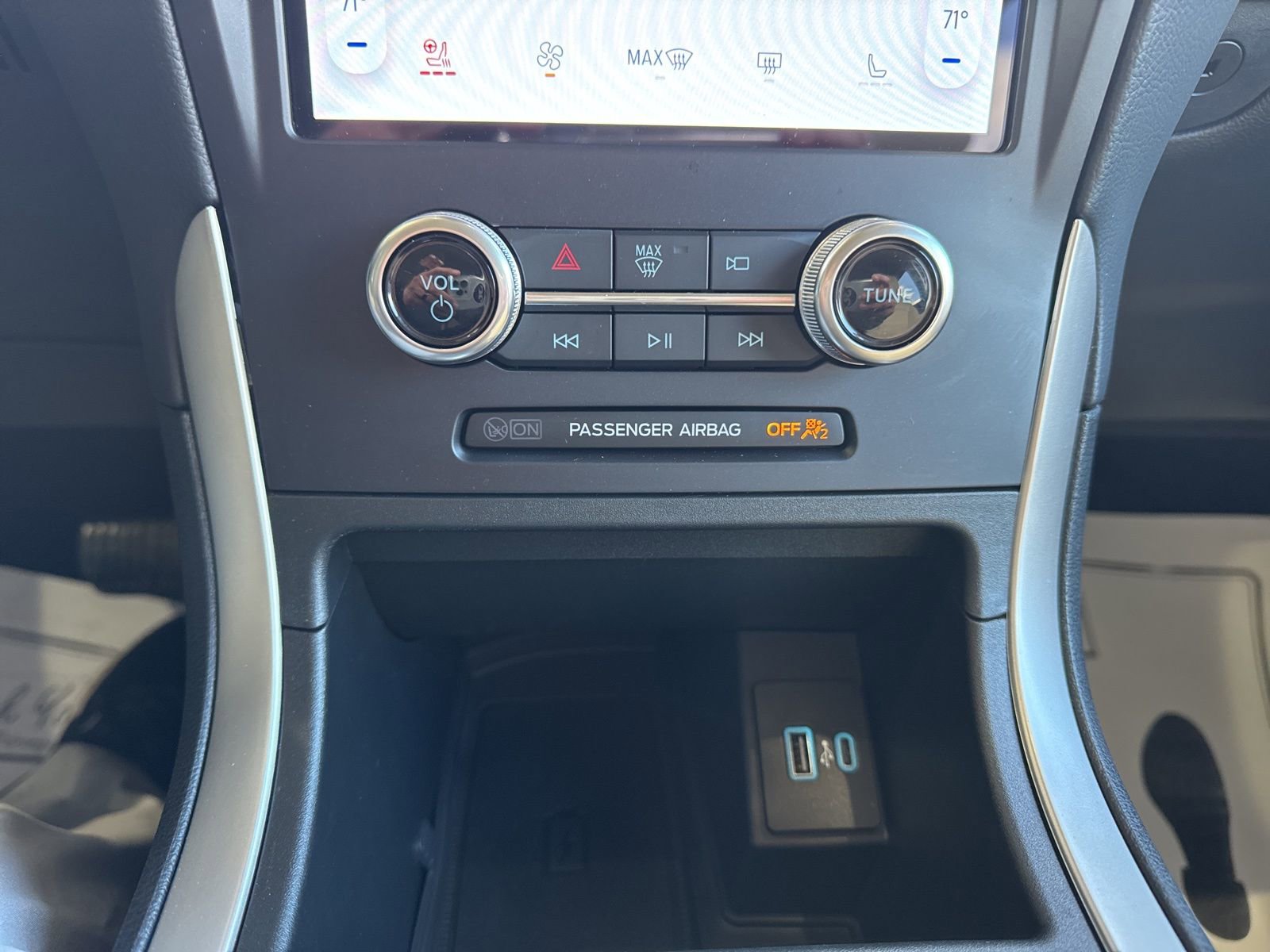 Certified 2024 Ford Edge SEL w/ Convenience Package image 31