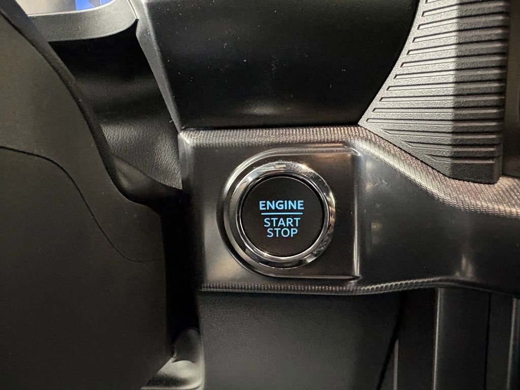 Certified 2025 Ford F150 Lariat w/ Equipment Group 502A High image 22