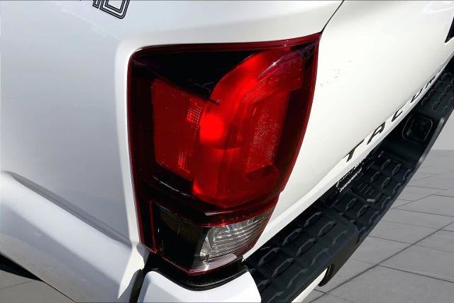 Used 2022 Toyota Tacoma SR w/ SR Convenience Package RWD image 28