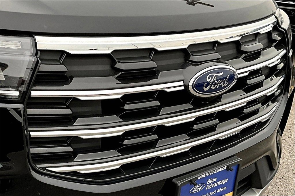 Certified 2025 Ford Explorer Active image 30
