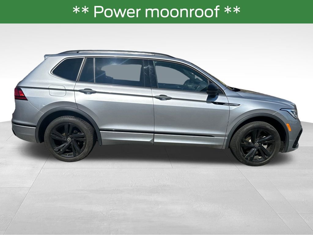 Used 2024 Volkswagen Tiguan SE R-Line AWD/4WD image 8