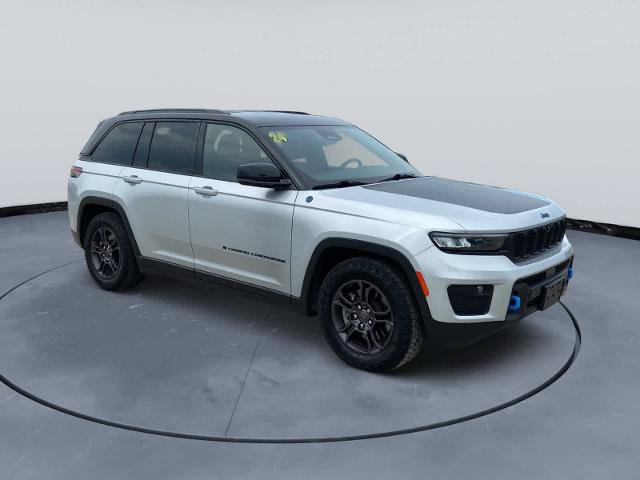 Used 2024 Jeep Grand Cherokee Trailhawk AWD/4WD image 12