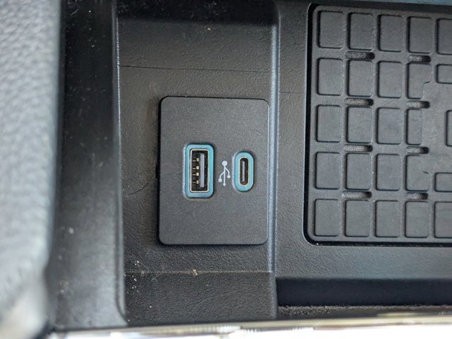 Certified 2024 Ford Expedition XLT image 23