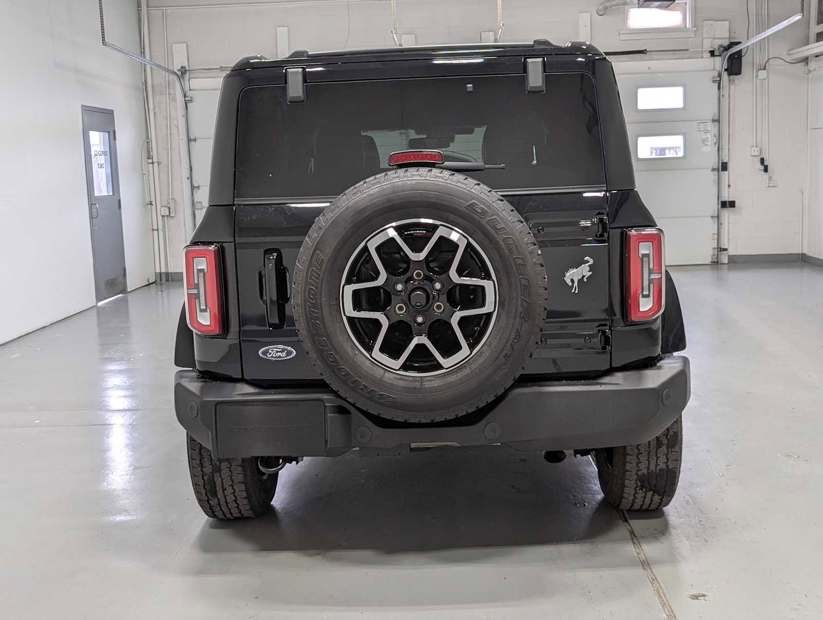 Certified 2025 Ford Bronco Outer Banks AWD/4WD image 9