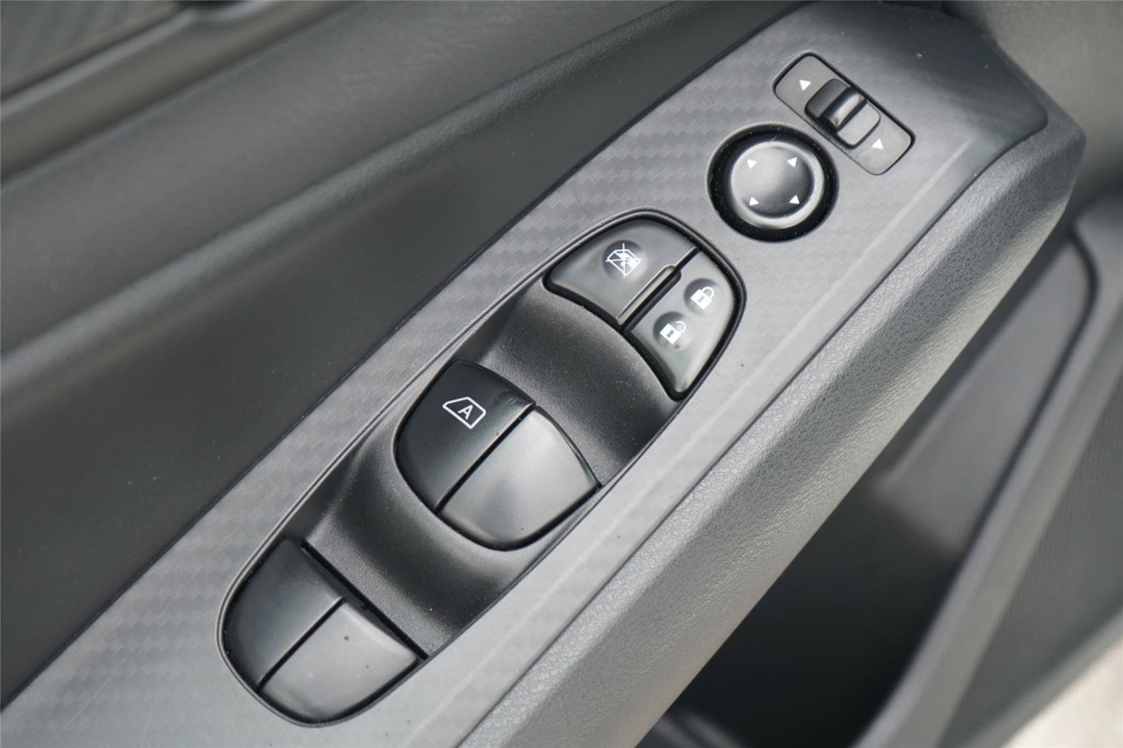 Used 2024 Nissan Altima 2.5 SV FWD image 20