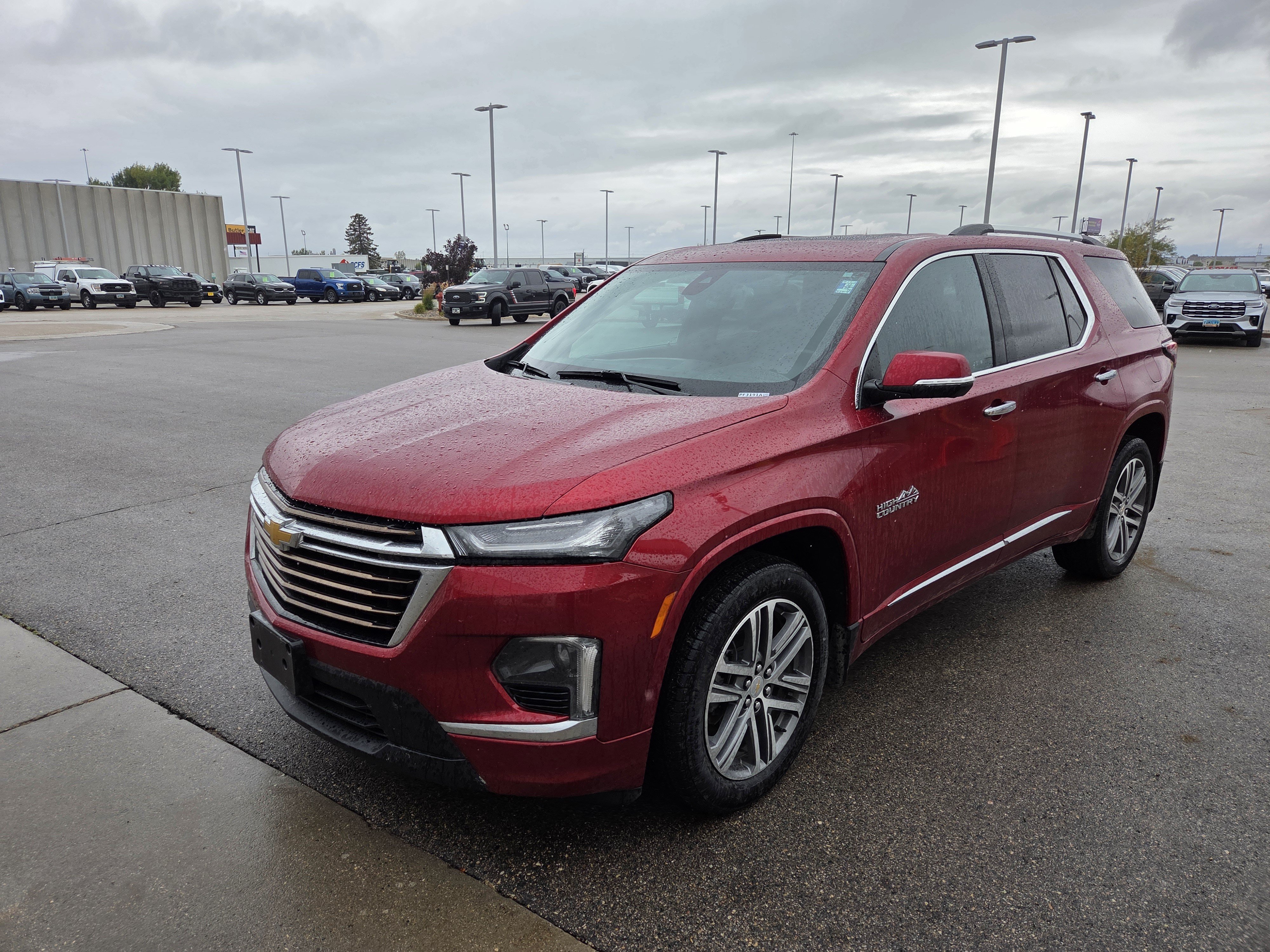 Used 2023 Chevrolet Traverse High Country AWD/4WD image 3