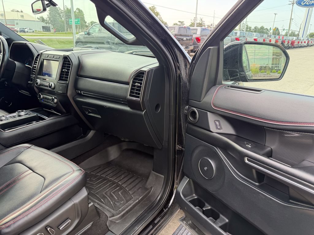 Certified 2020 Ford Expedition Limited w/ Equipment Group 303A AWD/4WD image 18