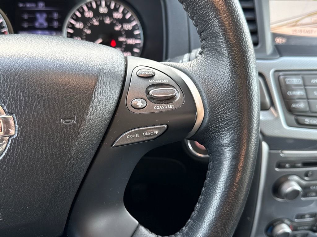 Used 2019 Nissan Pathfinder SL image 19