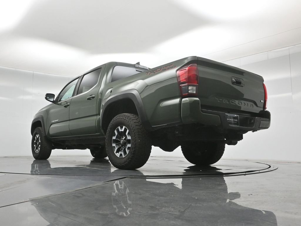 Used 2022 Toyota Tacoma TRD Off-Road w/ Technology Package RWD image 52