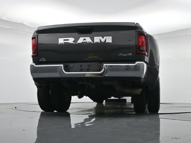 Used 2026 RAM 3500 Tradesman AWD/4WD image 36
