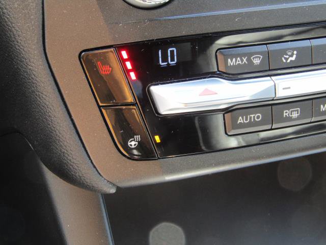 Certified 2020 Ford Explorer XLT w/ Equipment Group 202A image 22