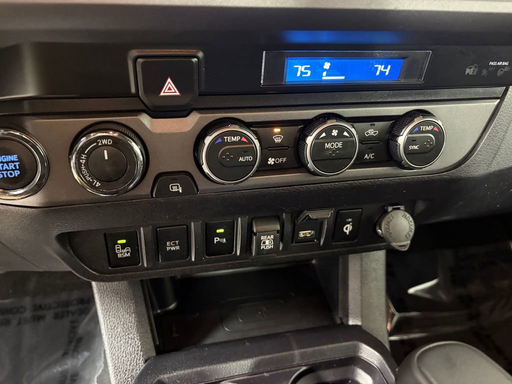 Used 2023 Toyota Tacoma TRD Off-Road w/ Technology Package AWD/4WD image 20