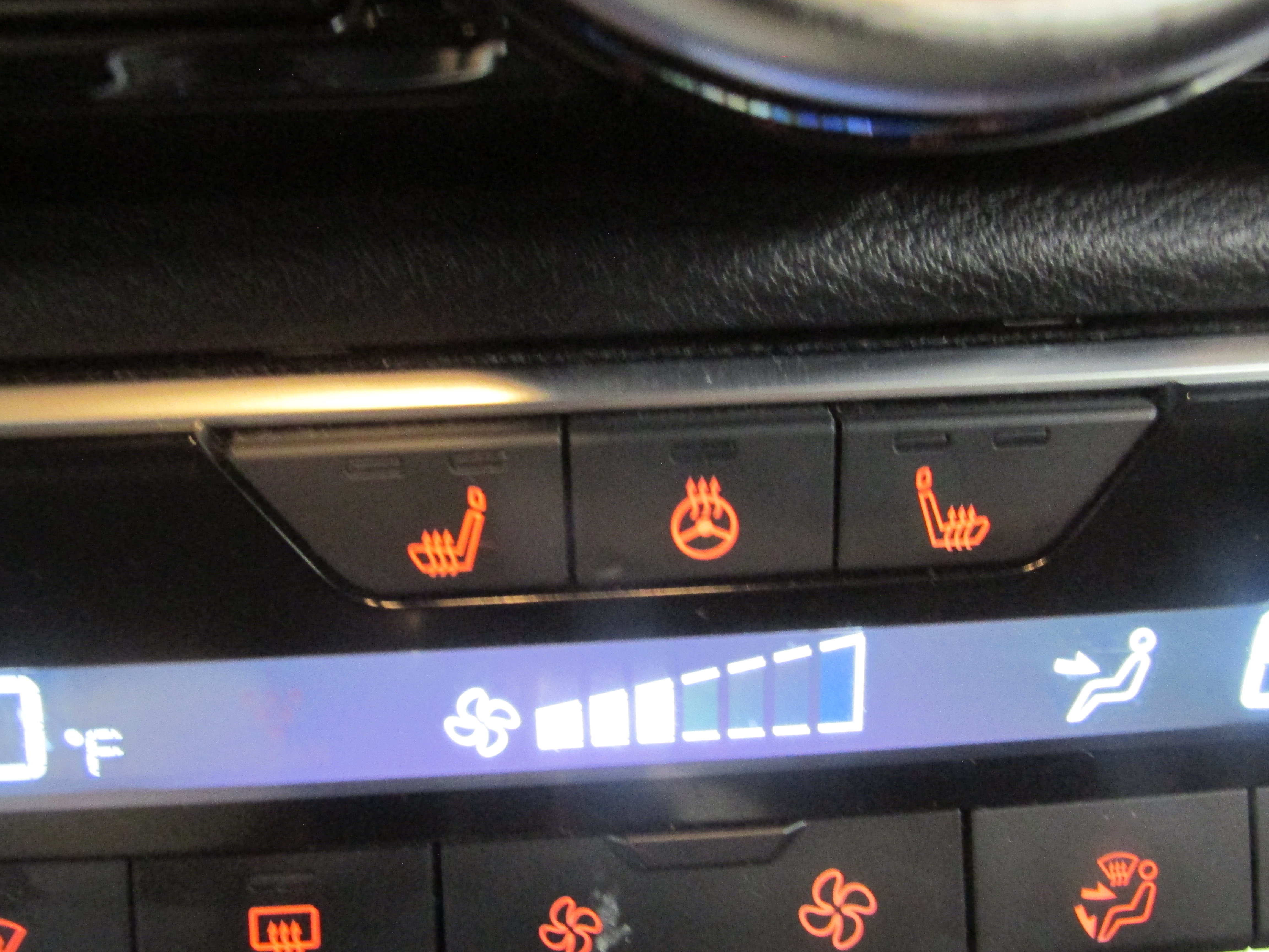 Used 2024 Nissan Sentra SV w/ All-Weather Package FWD image 33