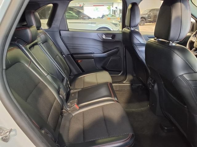 Certified 2025 Ford Escape ST-Line FWD image 27