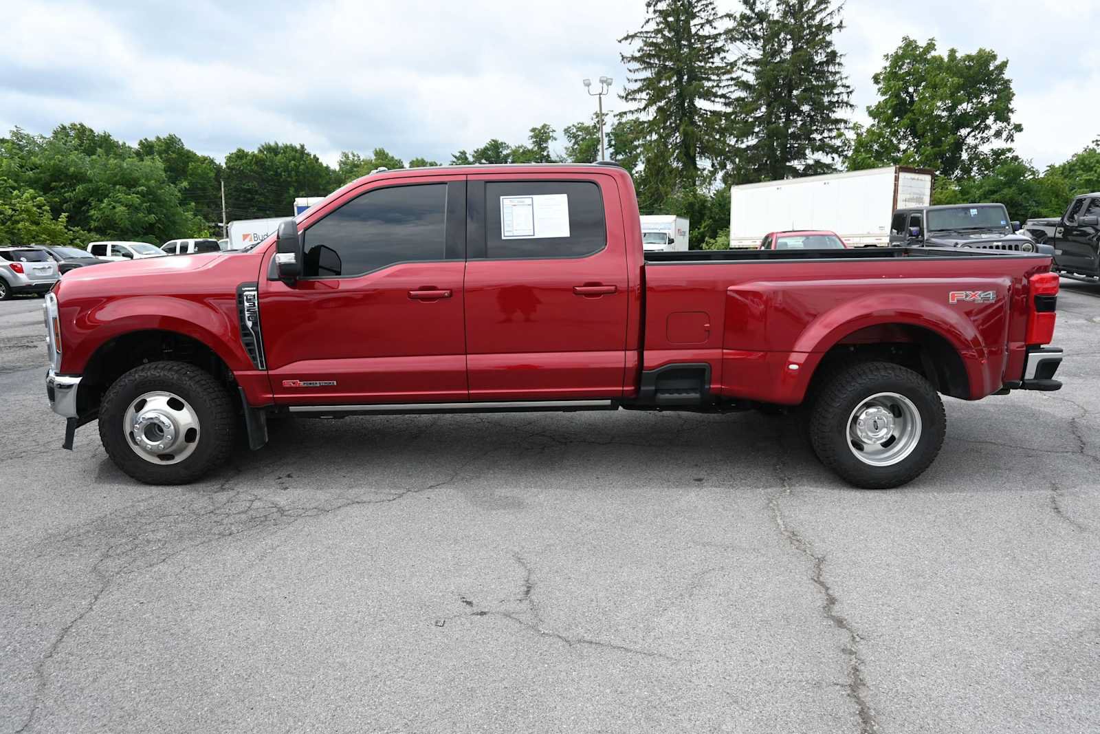 Certified 2025 Ford F350 Lariat w/ Lariat Ultimate Package AWD/4WD image 3