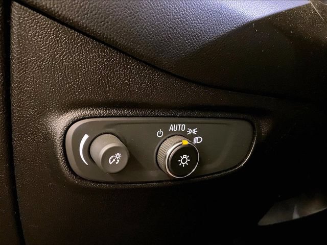 Used 2018 Chevrolet Equinox LT AWD/4WD image 30