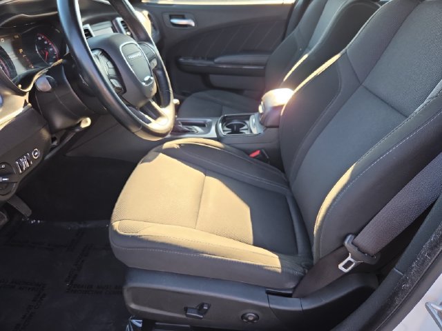 Used 2019 Dodge Charger SXT w/ Blacktop Package RWD image 22