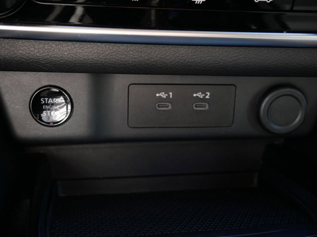 Used 2024 Nissan Rogue S FWD image 25