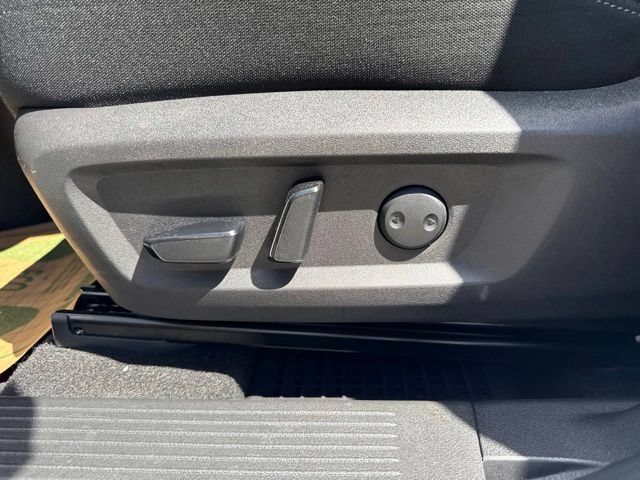 Used 2023 Nissan Rogue SV AWD/4WD image 17