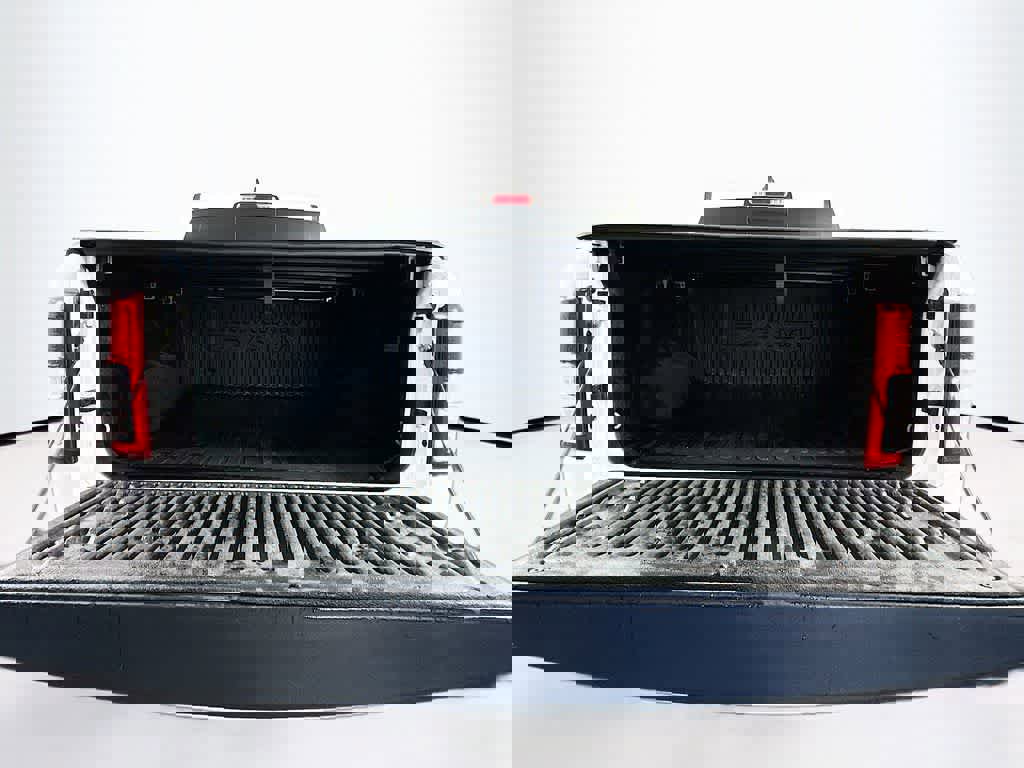 Used 2023 RAM 1500 Big Horn image 24