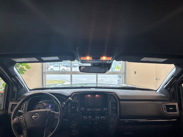 Used 2024 Nissan Titan SV w/ SV Convenience Package AWD/4WD image 9