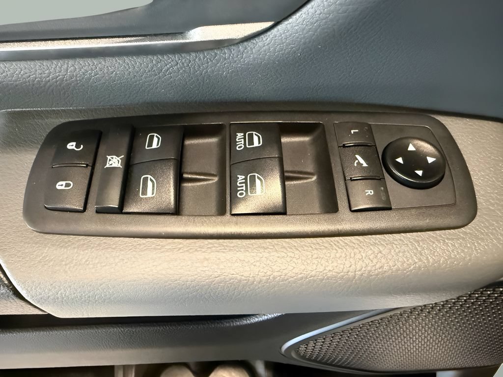 Used 2021 RAM 1500 Big Horn AWD/4WD image 14