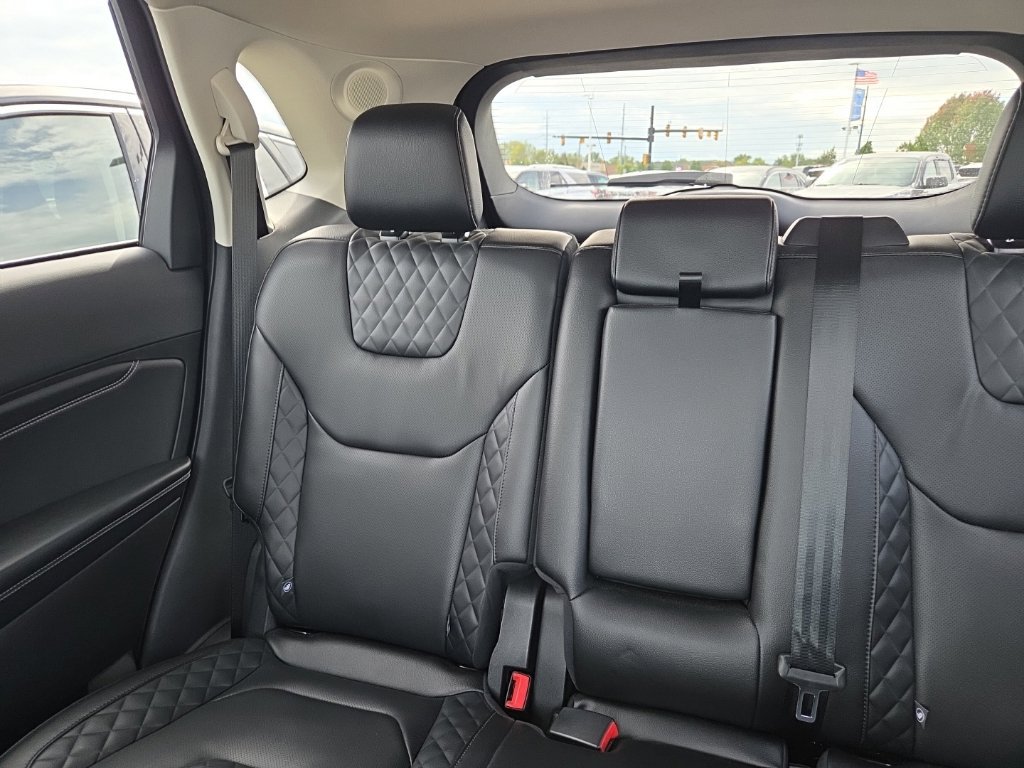 Certified 2024 Ford Edge Titanium w/ Equipment Group 301A AWD/4WD image 8