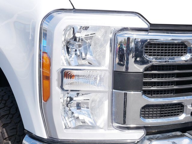 Certified 2023 Ford F250 XLT w/ FX4 Off-Road Package AWD/4WD image 5