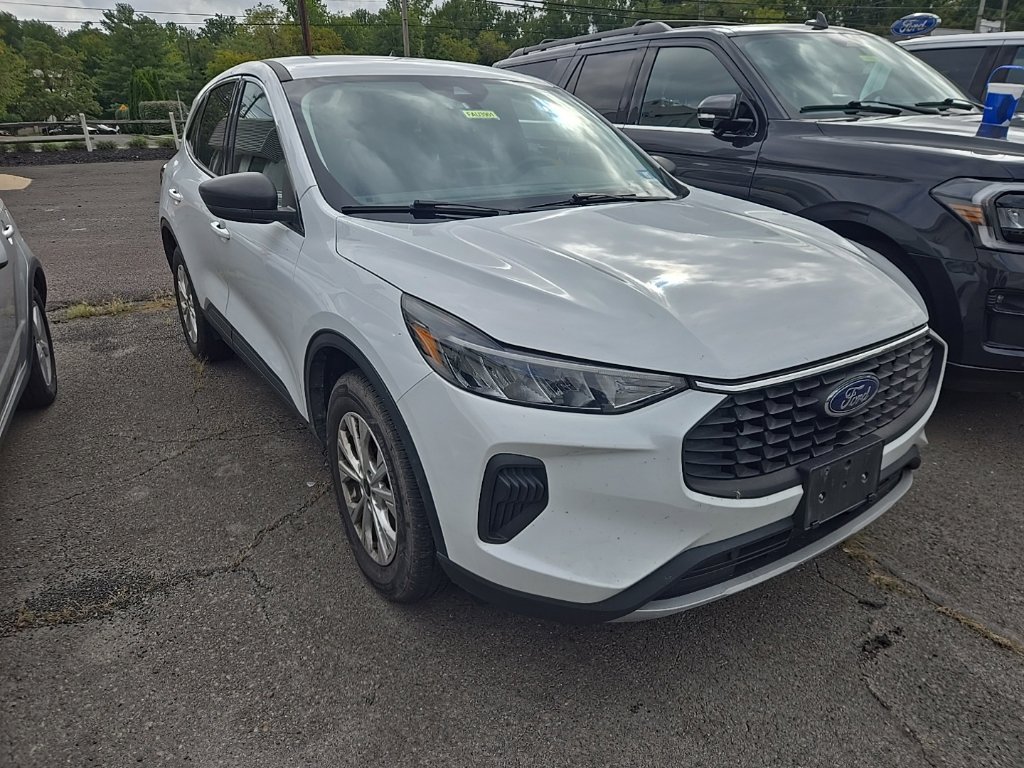 Certified 2023 Ford Escape Active AWD/4WD image 3