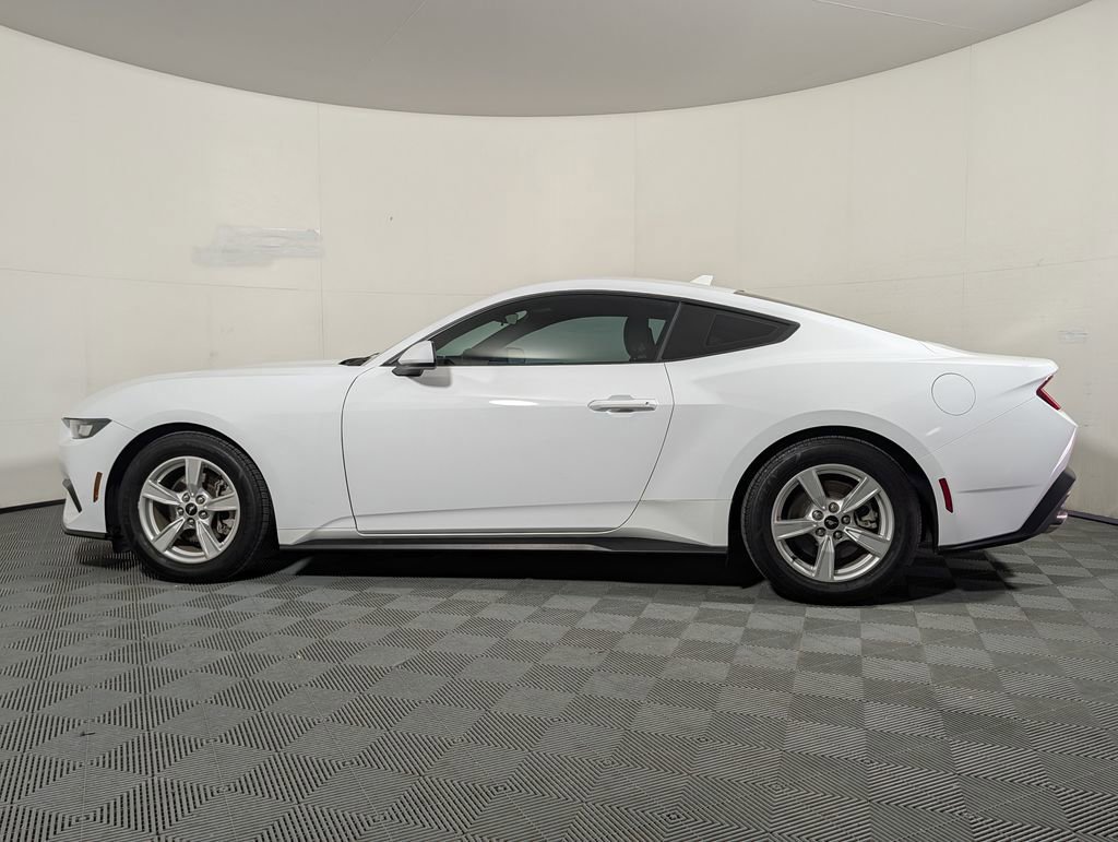 Certified 2024 Ford Mustang Coupe image 2