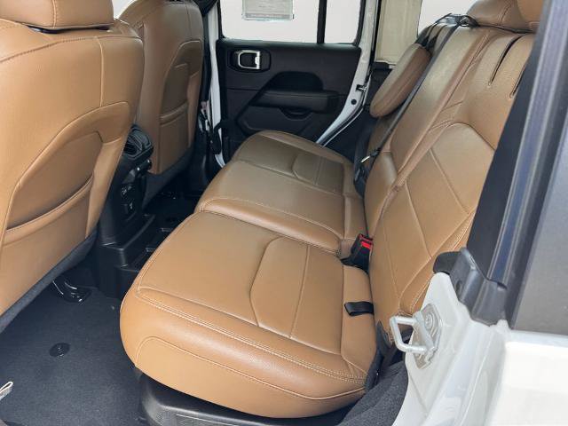Used 2023 Jeep Wrangler Unlimited Sahara w/ Cold Weather Group AWD/4WD image 10