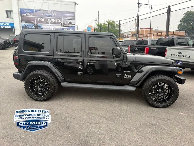 Used 2019 Jeep Wrangler Unlimited Sahara w/ Dual Top Group AWD/4WD image 2