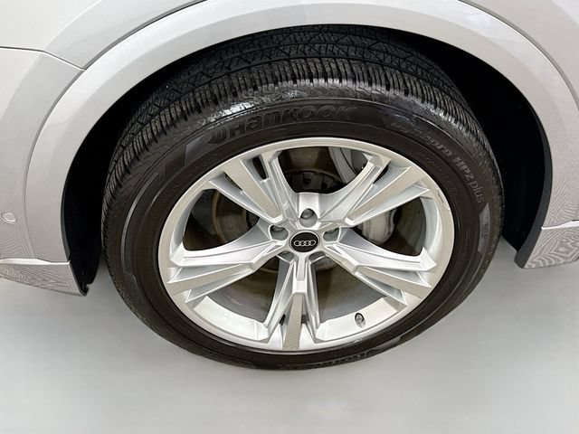 Used 2022 Audi Q8 Premium Plus w/ Premium Plus Package AWD/4WD image 31