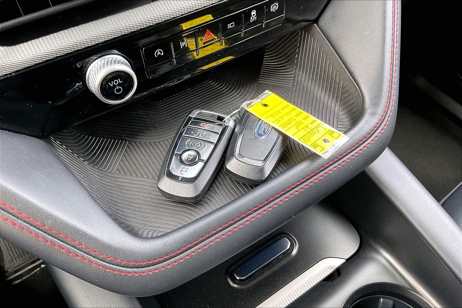 Certified 2025 Ford Explorer ST-Line w/ ST-Line Street Pack AWD/4WD image 11