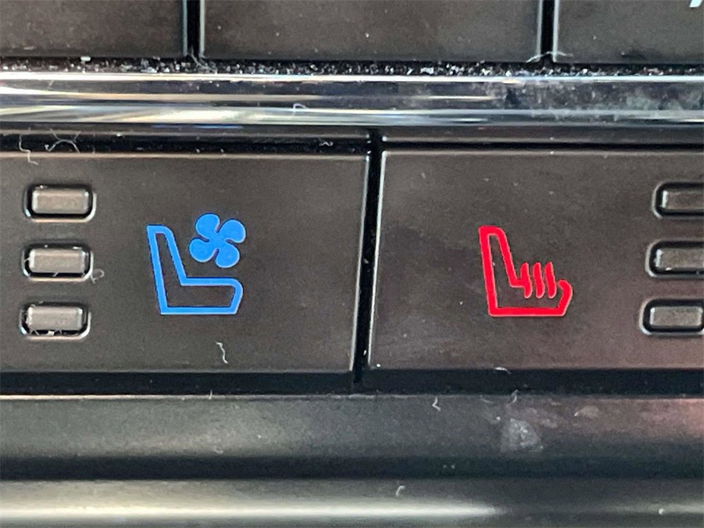 Certified 2025 Ford F150 Lariat w/ Equipment Group 502A High image 19