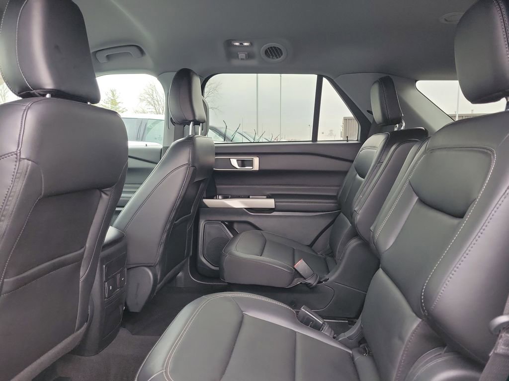Certified 2023 Ford Explorer XLT w/ Equipment Group 202A image 13