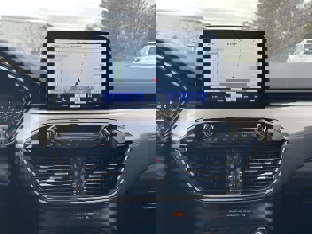 Certified 2022 Ford Escape SE w/ SE Sport Appearance Package image 11