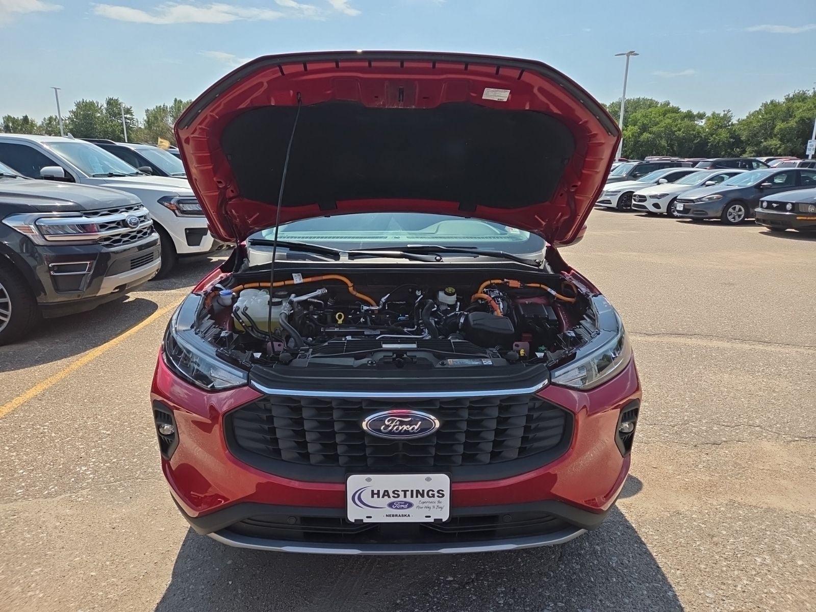 Certified 2025 Ford Escape SE w/ Class II Trailer Tow Package FWD image 17