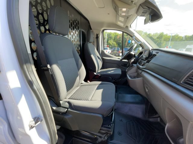 Certified 2025 Ford Transit 250 Low Roof w/ Exterior Upgrade Package RWD image 12