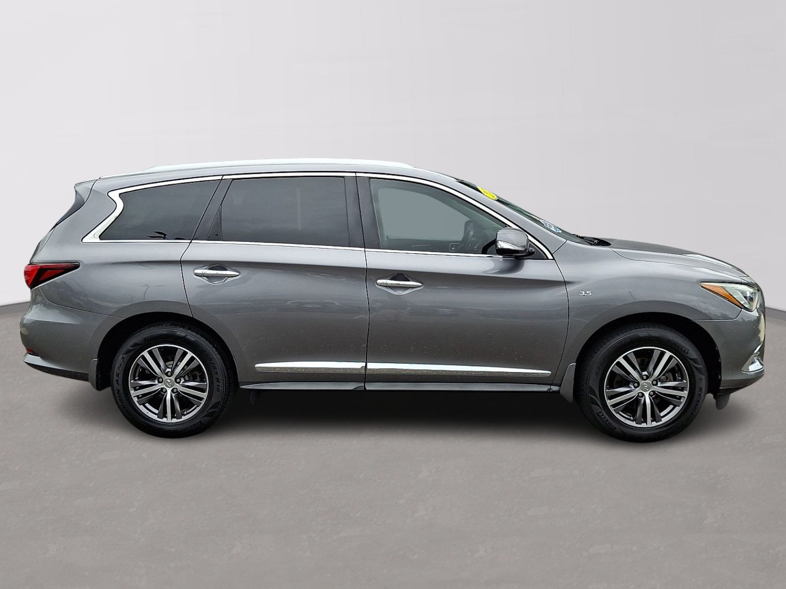 Used 2019 INFINITI QX60 Luxe w/ Essential Package AWD/4WD image 7