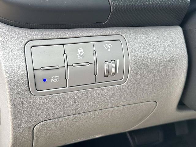 Used 2017 Hyundai Accent SE FWD image 23