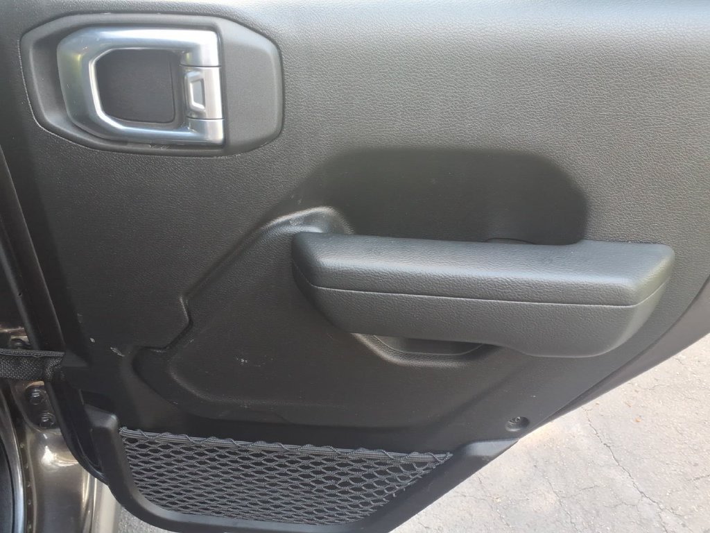 Used 2023 Jeep Wrangler Unlimited Sport AWD/4WD image 11