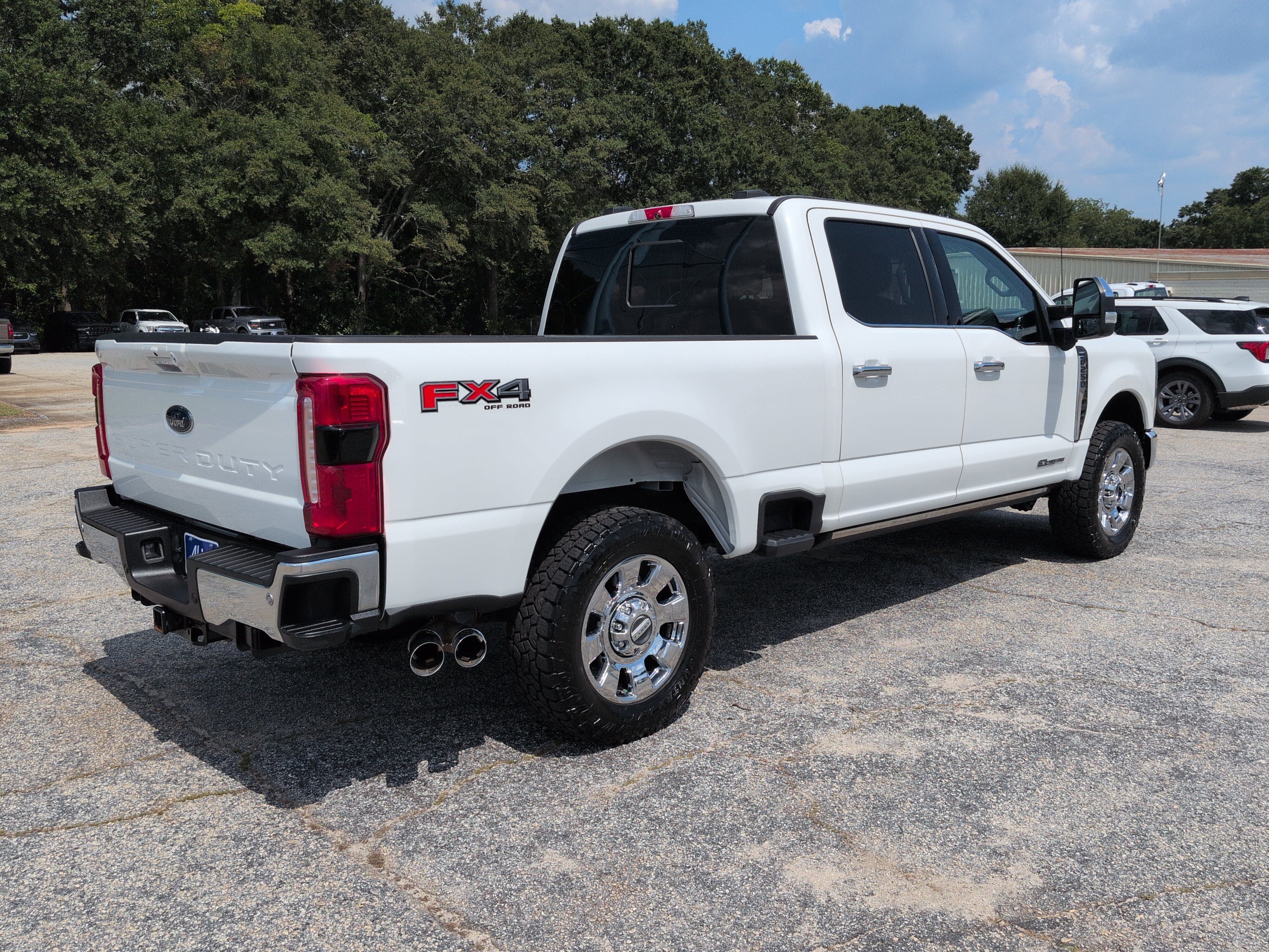 Certified 2024 Ford F250 Lariat w/ Lariat Ultimate Package AWD/4WD image 3