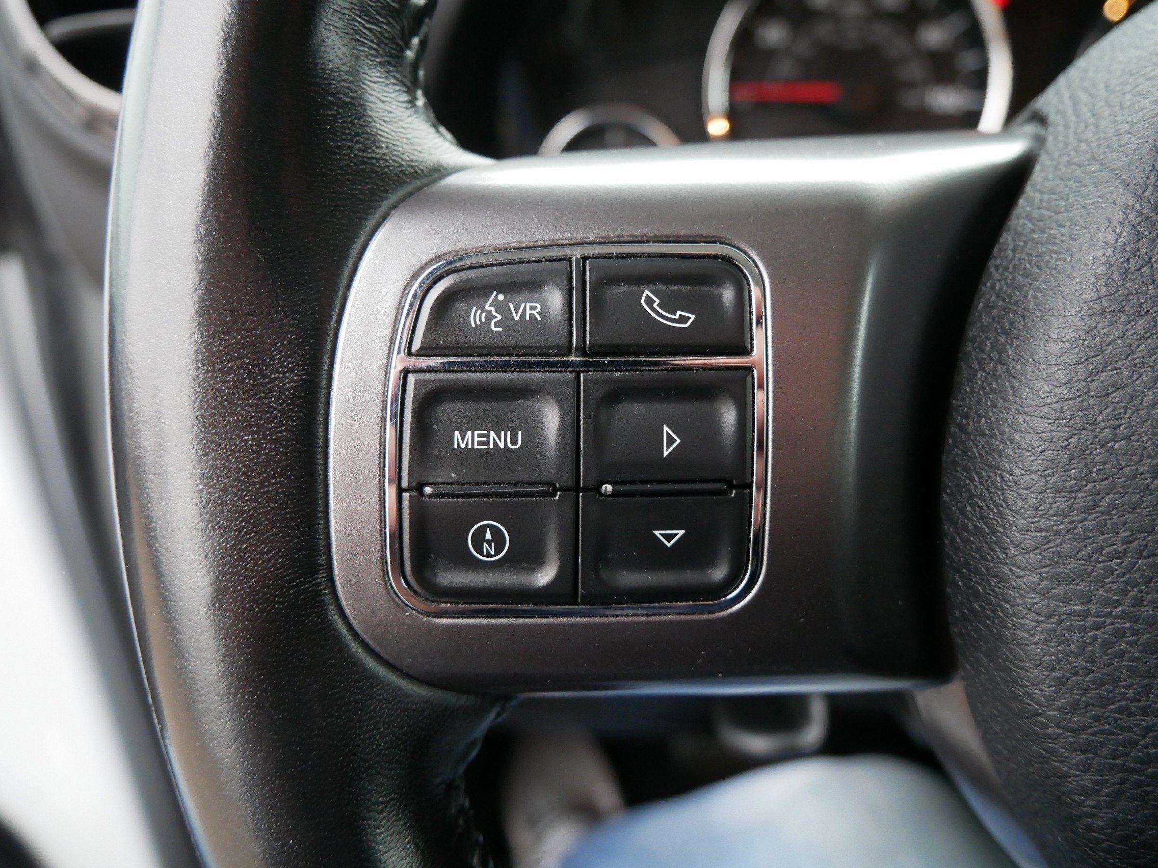 Used 2018 Jeep Wrangler Unlimited Sahara image 26